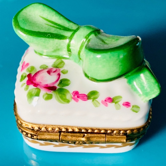 Limoges Gift Box with Bow Trinket/Jewelry Box - Picture 4 of 6